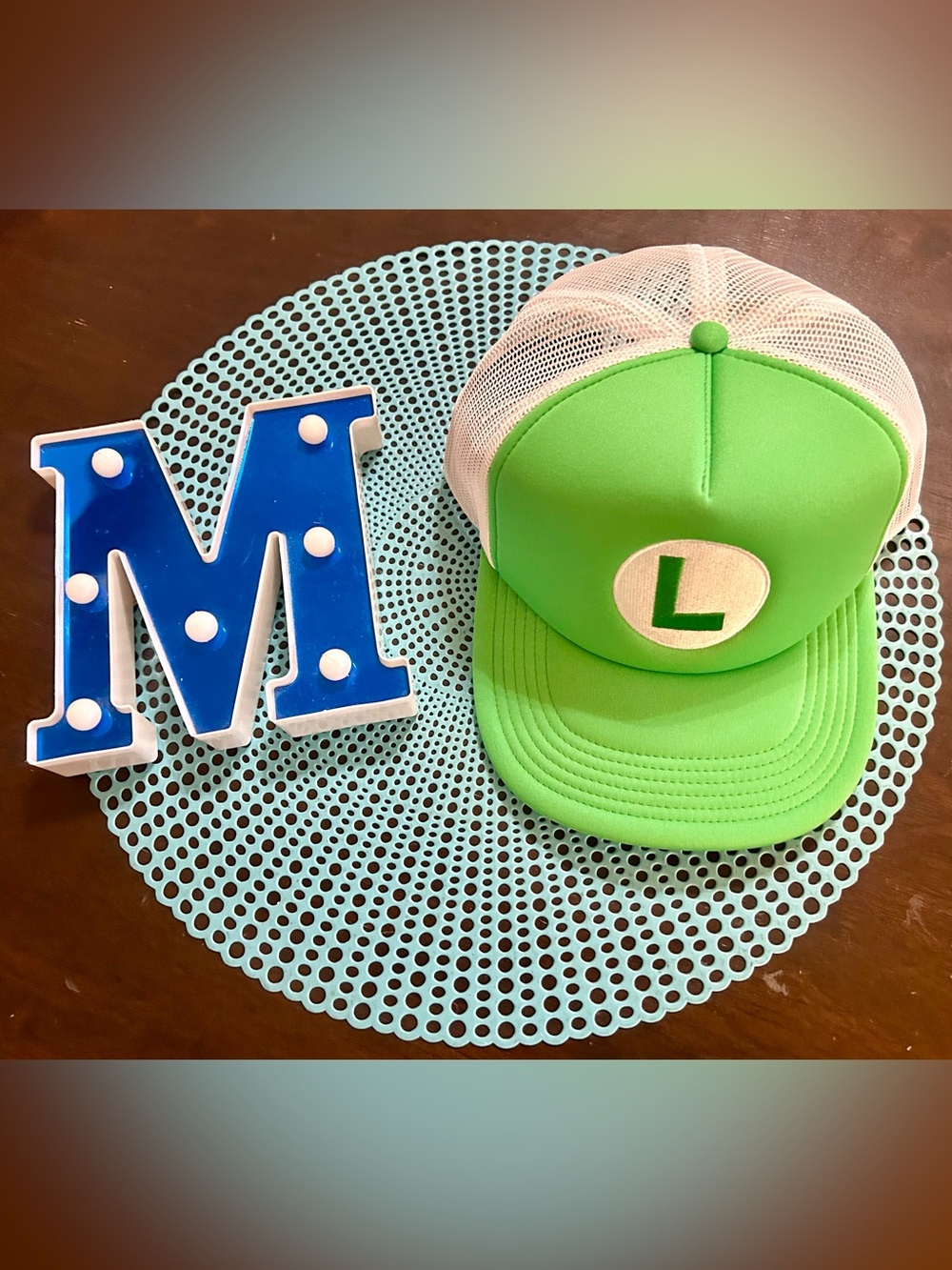 Super Mario Luigi Novelty Adult Green Trucker Hat Nintendo; SKU 01656743